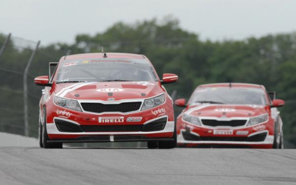 2012-Kia-Optima-Race-Car-07.jpg