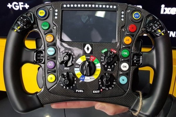 rulevoe-koleso-renault-r-s-18_15269181901493138655.jpg